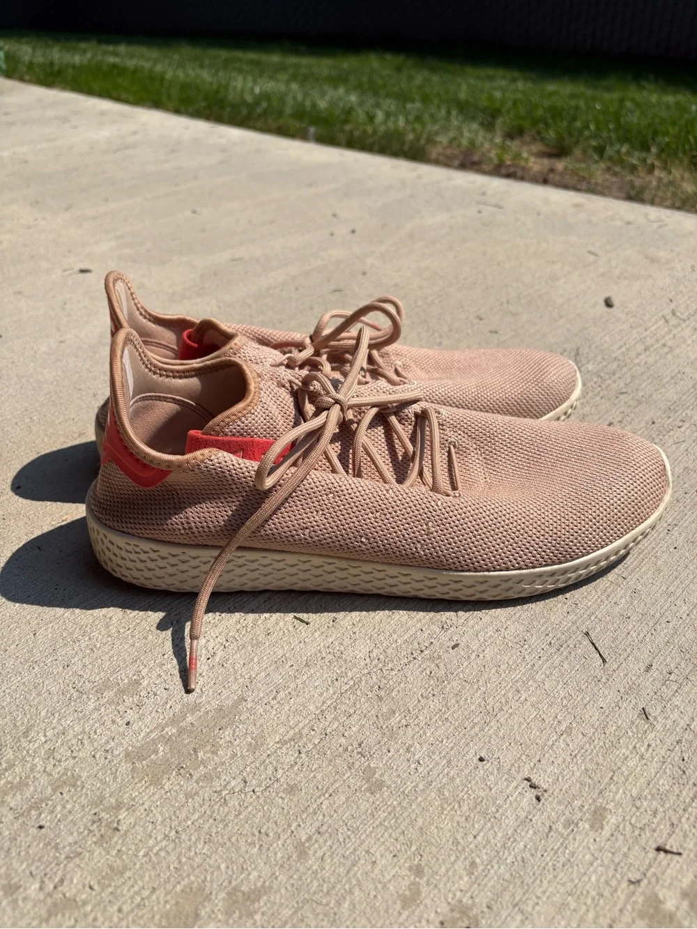 LIMITED EDITION Adidas x Pharrell Williams tennis Hu shoes